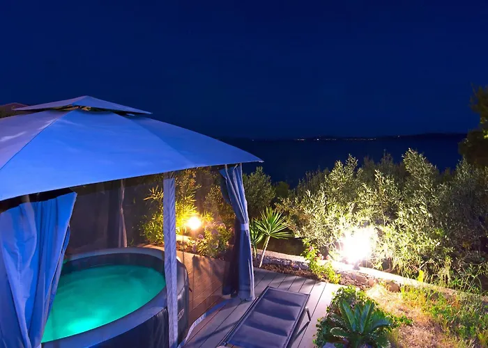 Seaside House Rastici, Ciovo - 18478 度假居 *