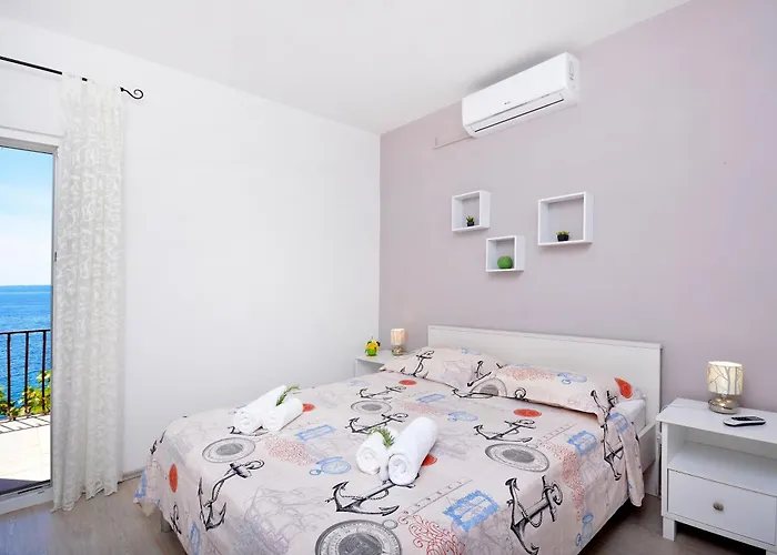 Seaside House Rastici, Ciovo - 18478 度假居