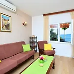 Holiday home Seaside House Rastici, Ciovo - 18478 *