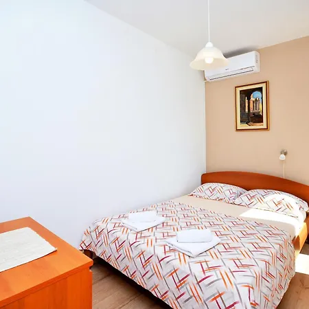 Holiday home Seaside House Rastici, Ciovo - 18478